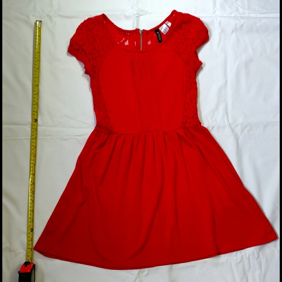 H&M Lace Back/Sleeves Red Skater Dress - Picture 7 of 7